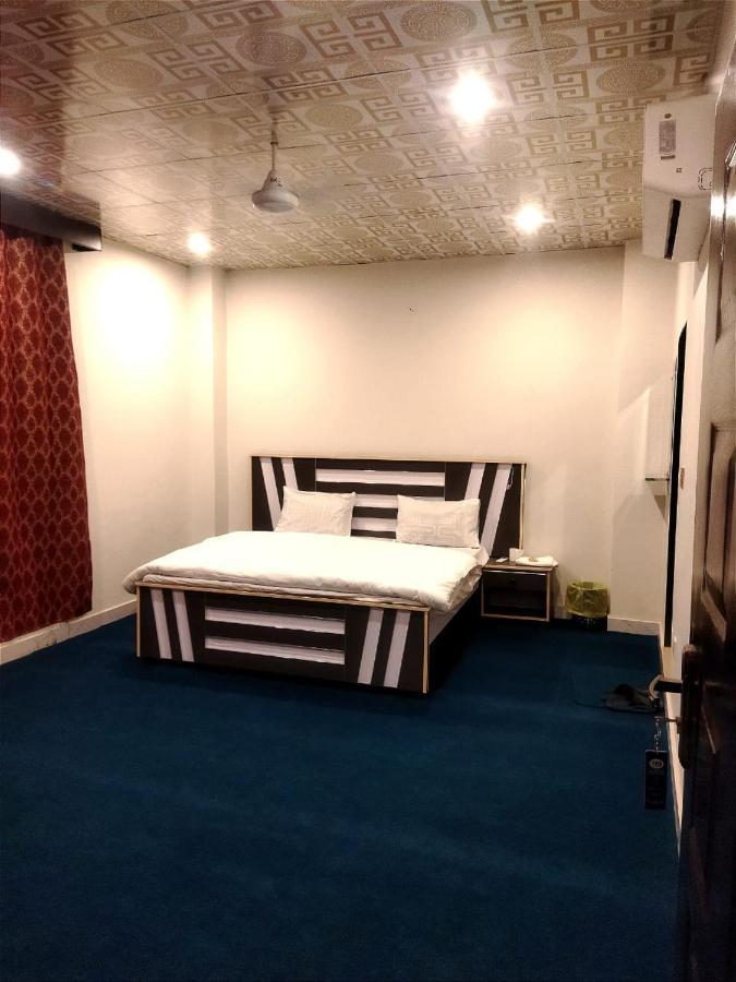 Hotel Royal Sweet Lahore Luaran gambar